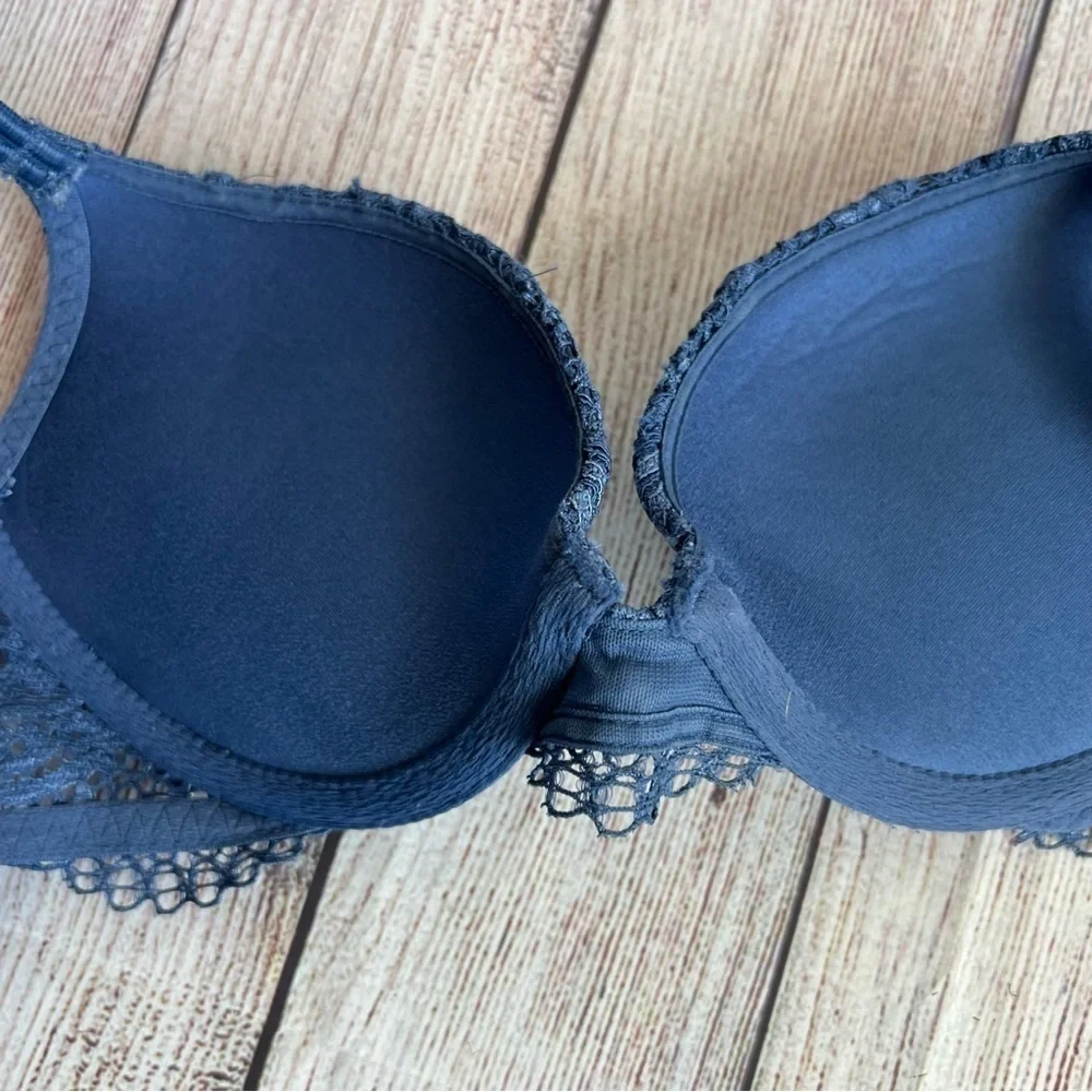 Victoria’s Secret Very Sexy Push Up Bra 32A